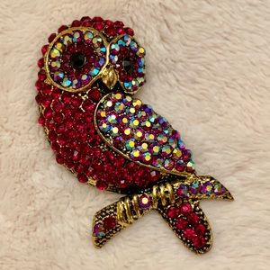 Owl brooch/pendant-red & aurora borealis crystals